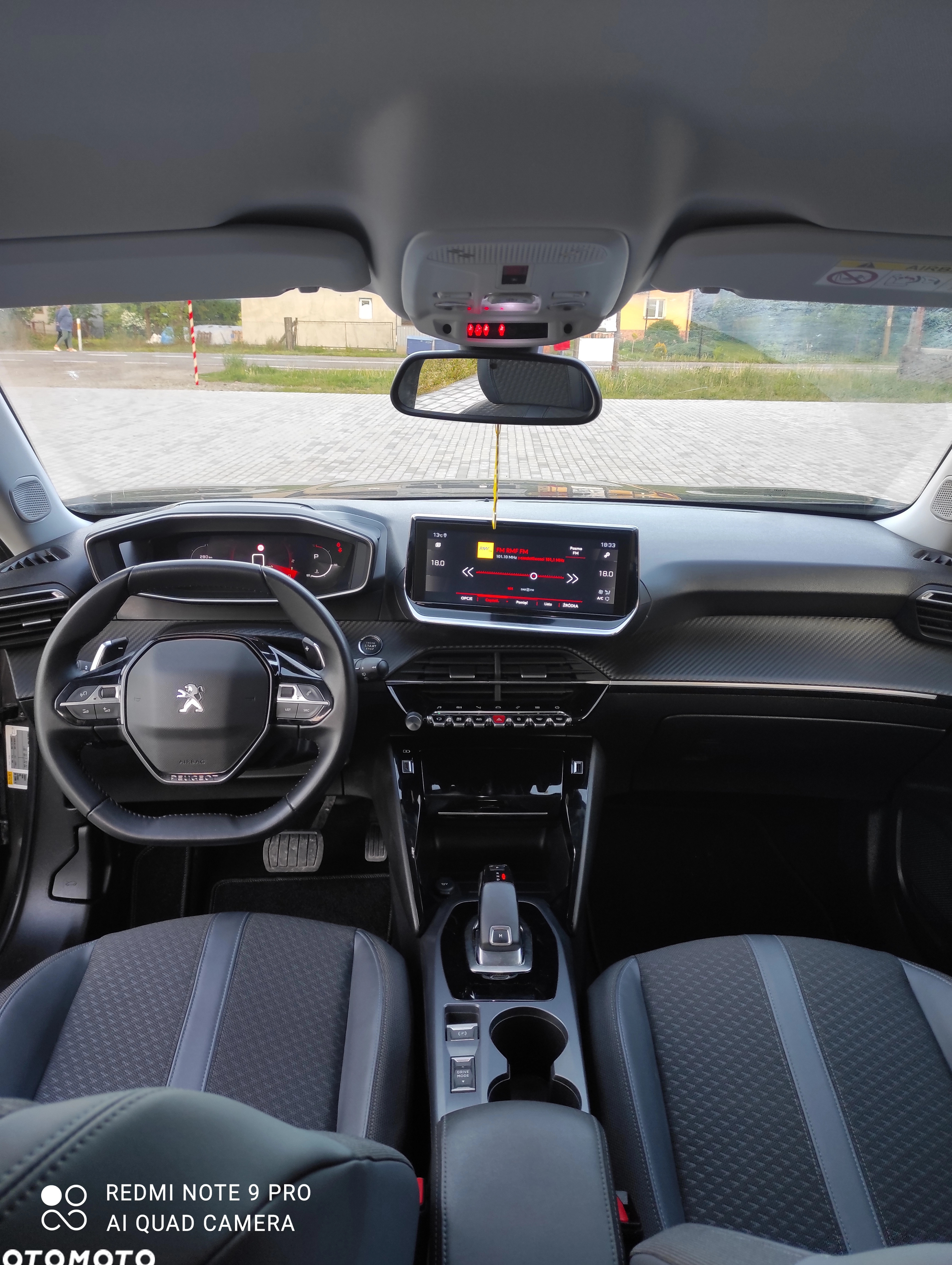 Peugeot 2008 cena 79500 przebieg: 35600, rok produkcji 2020 z Sanok małe 67